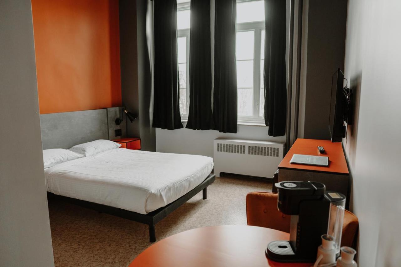 Hotel Historique Et Manoir Route 66 Saint-Victor ภายนอก รูปภาพ
