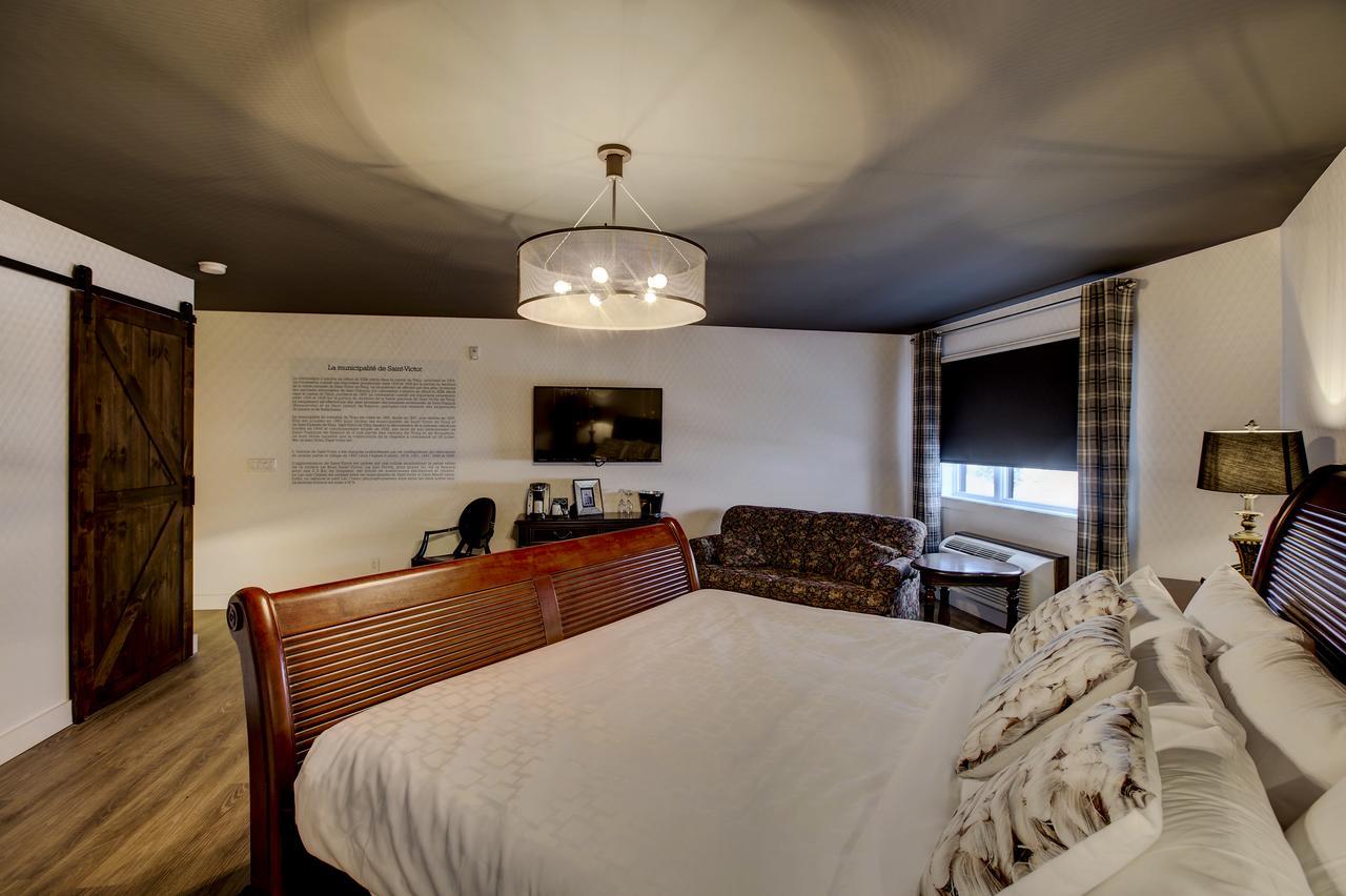 Hotel Historique Et Manoir Route 66 Saint-Victor ภายนอก รูปภาพ