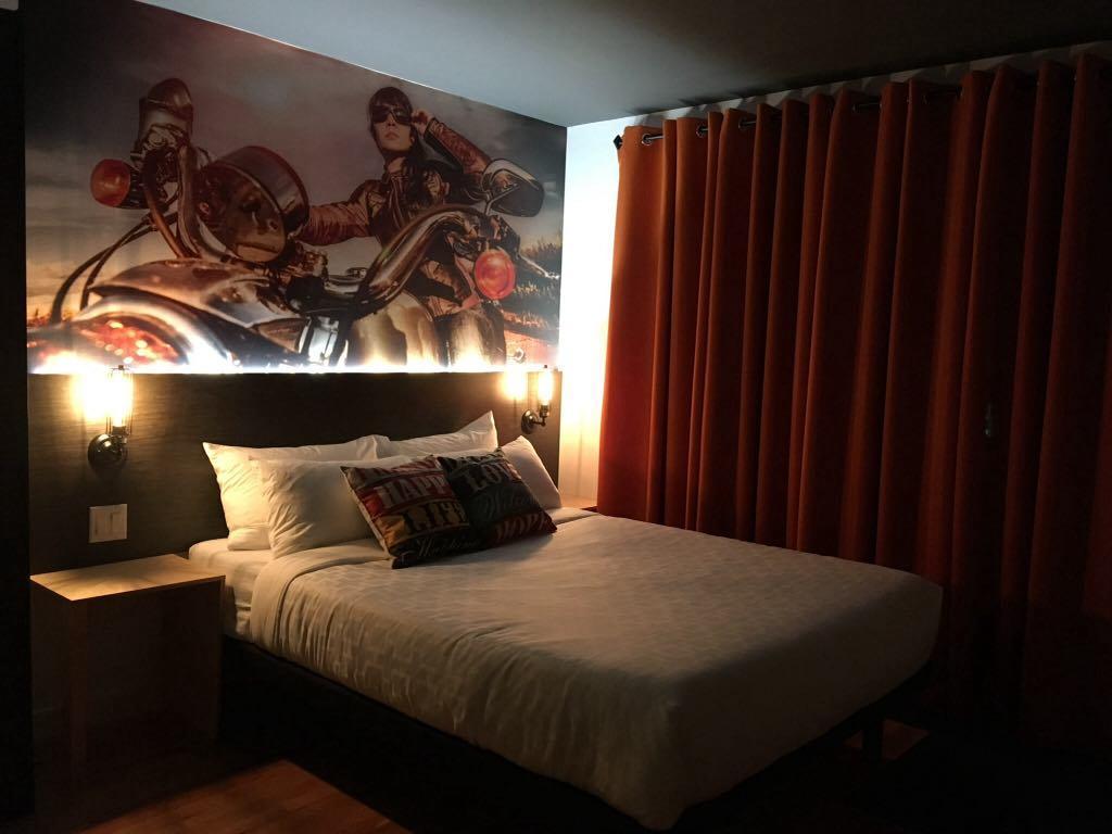 Hotel Historique Et Manoir Route 66 Saint-Victor ภายนอก รูปภาพ